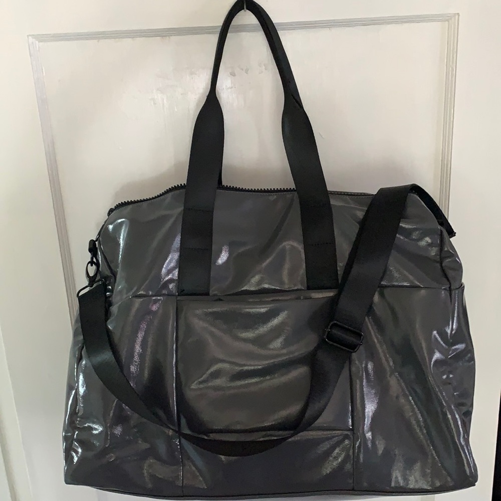 Fabletics The Minimalist tote